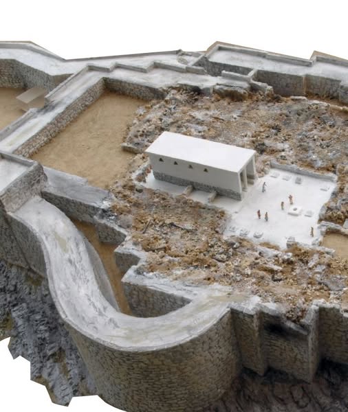 Τίρυνθα – Όταν “έπεσαν” τα ανάκτορα…