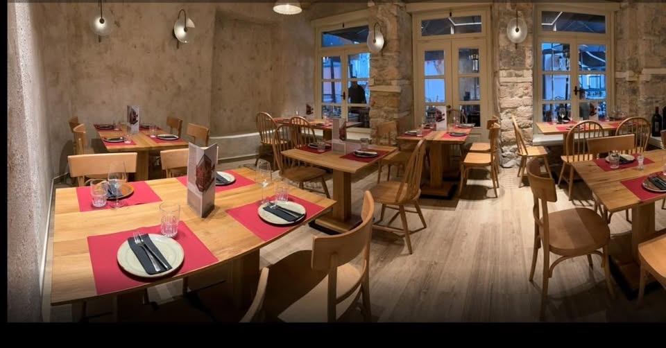 ΠΗΓΑΜΕ  ΚΑΙ  ΜΑΣ  ΑΡΕΣΕ