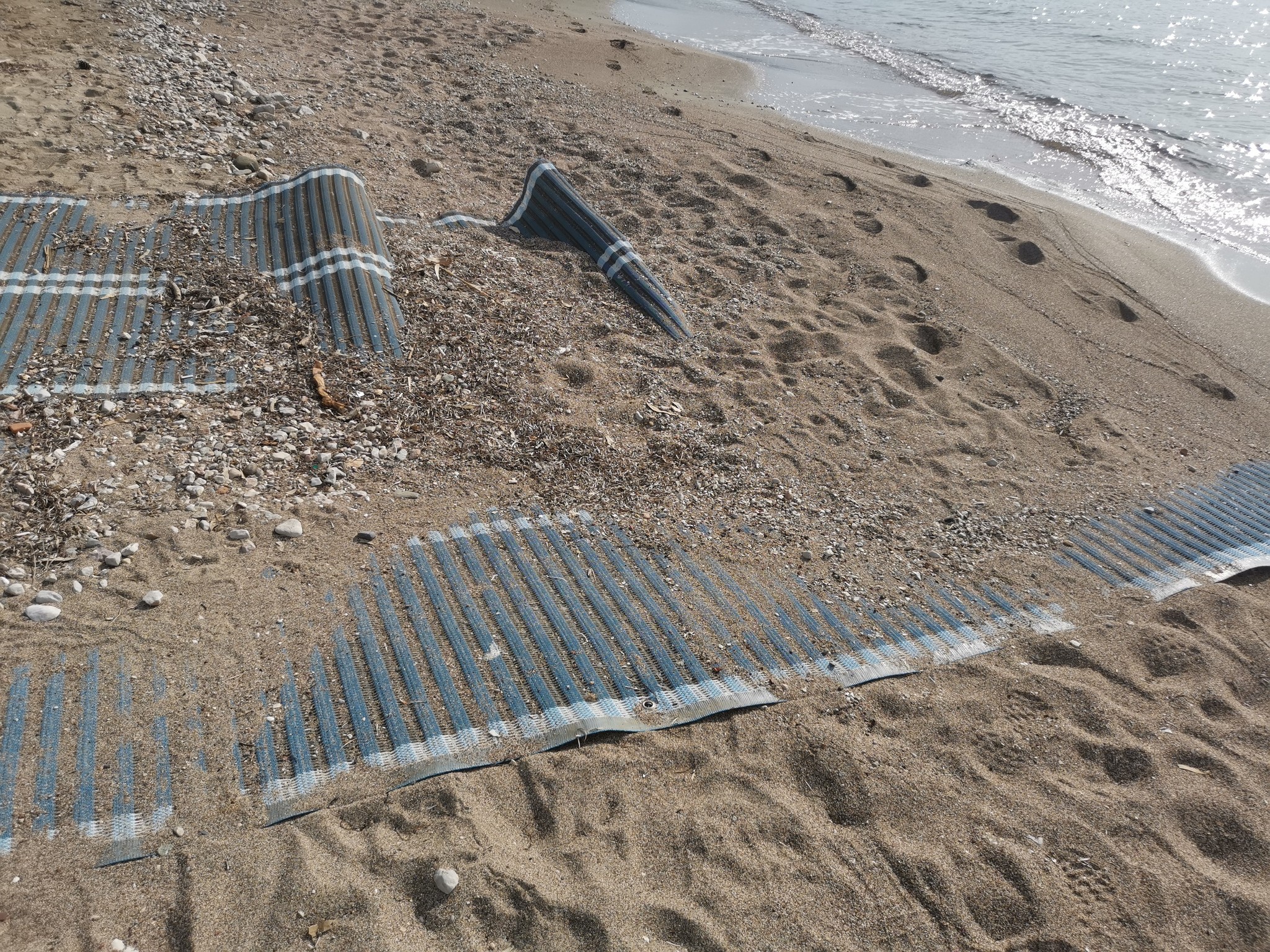 ΚΑΡΑΘΩΝΑ – ΠΟΤΕ ΤΑ  ΜΑΖΕΥΟΥΜΕ  ΑΥΤΑ?