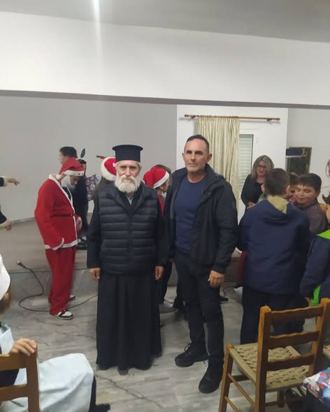 Ο Σύλλογος γονέων και κηδεμόνων Δημοτικού Σχολείου Δήμαινας σας εύχεται καλές γιορτές