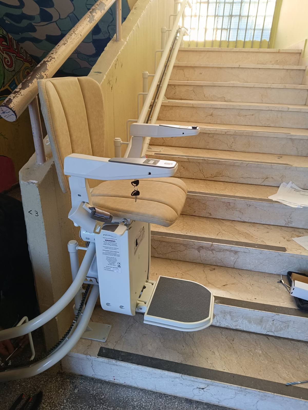 Σήμερα ολοκληρώθηκε η τοποθέτηση αναβατόριου στο Γυμνάσιο της Νέας Κίου.