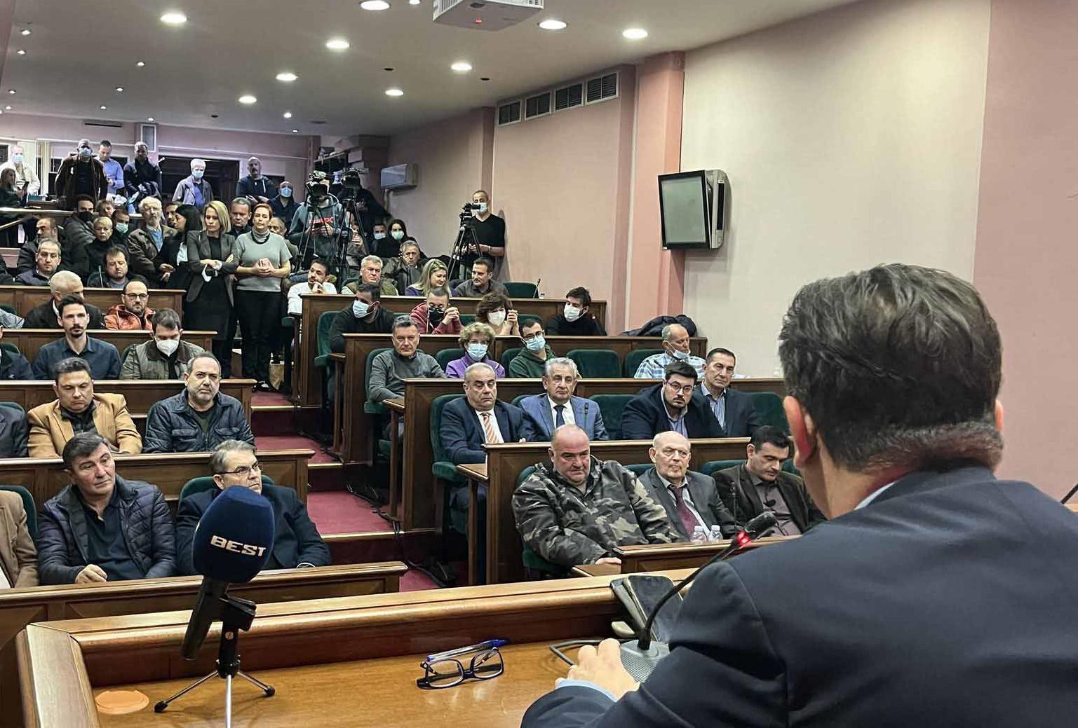 ΕΚΤΑΚΤΟ – ΑΡΓΟΣ, ΔΕΙΤΕ  ΤΟ  ΒΙΝΤΕΟ  ΜΕ  ΤΟ  ΕΠΕΙΣΟΔΙΟ   ΣΤΟ ΔΗΜΟΤΙΚΟ ΣΥΜΒΟΥΛΙΟ