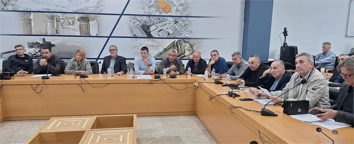 ΔΕΝ ΠΕΡΑΣΕ η αύξηση  τελών κοινοχρήστων χώρων (στο Τολό, από 12,5 σε 20 ευρώ)