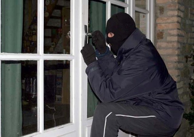 ΣΥΛΛΗΨΕΙΣ  ΣΤΗΝ  ΑΡΓΟΛΙΔΑ – ΔΕΙΤΕ  ΓΙΑΤΙ