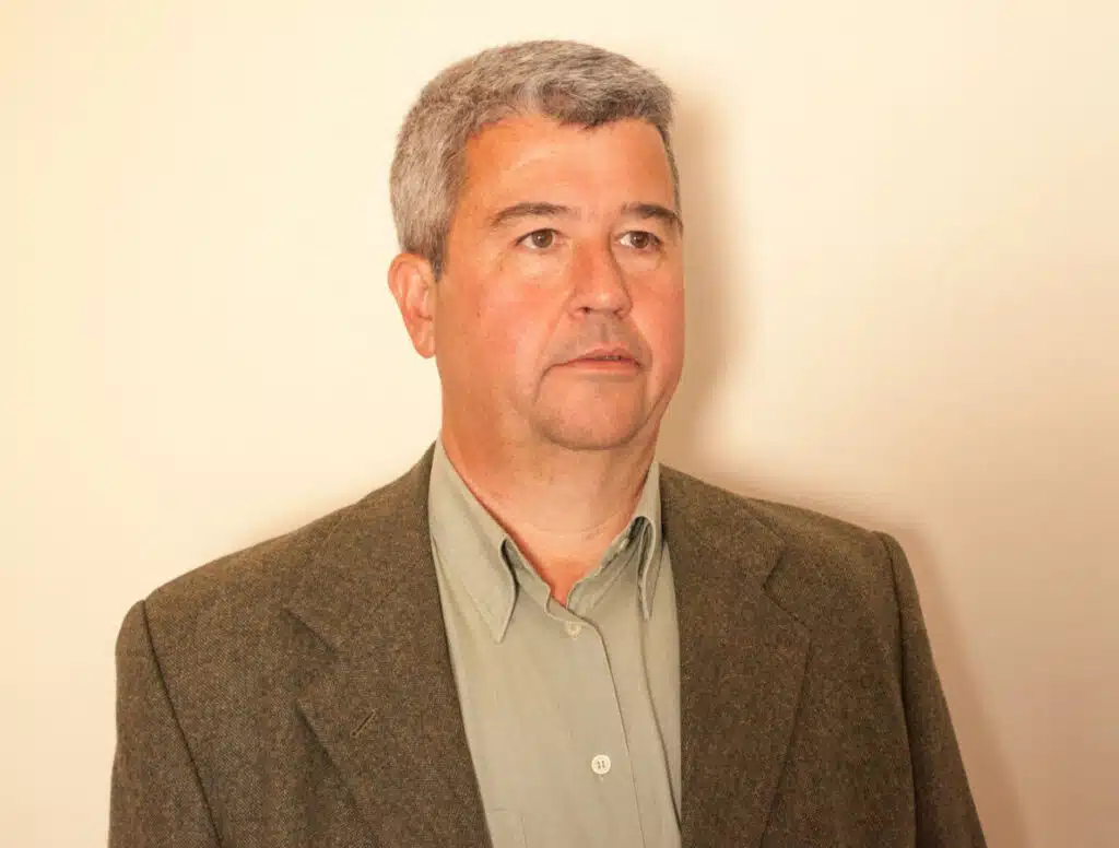 ΔΕΝ  ΒΑΖΟΥΝ  ΜΥΑΛΟ…ΟΙ  ΣΠΑΤΑΛΕΣ  ΣΥΝΕΧΙΖΟΝΤΑΙ