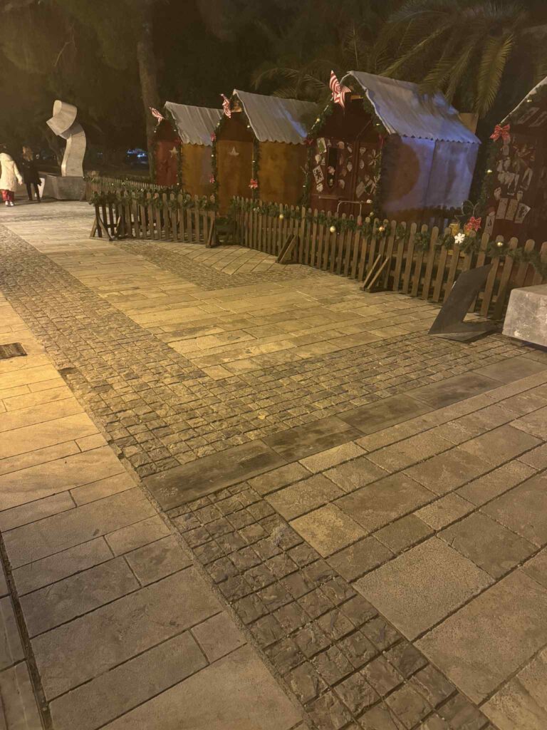 ΝΑΥΠΛΙΟ,  ΩΡΑ  21.00 – ΒΟΛΤΑ  ΤΗΝ  ΠΡΩΤΟΧΡΟΝΙΑ  (ΦΩΤΟΓΡΑΦΙΕΣ)