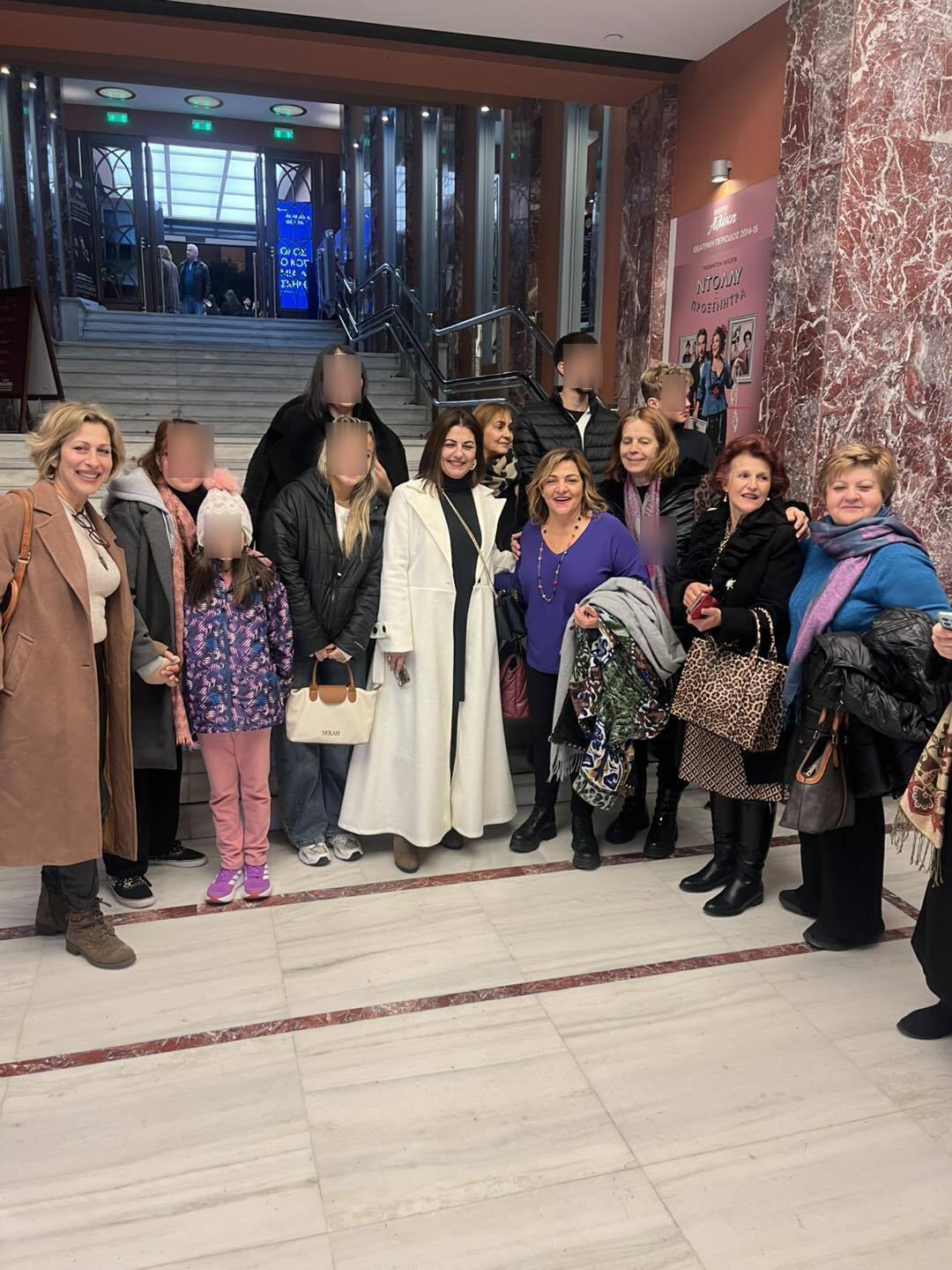 ΠΑΝΑΡΙΤΙ – ΕΠΕΣΕ  ΠΟΛΥ  ΓΕΛΙΟ