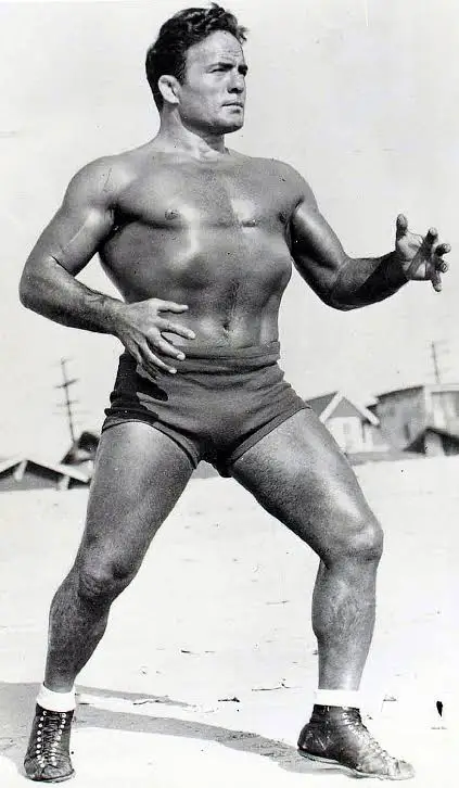 ΓΕΝΝΗΘΗΚΕ  ΣΑΝ   ΣΗΜΕΡΑ