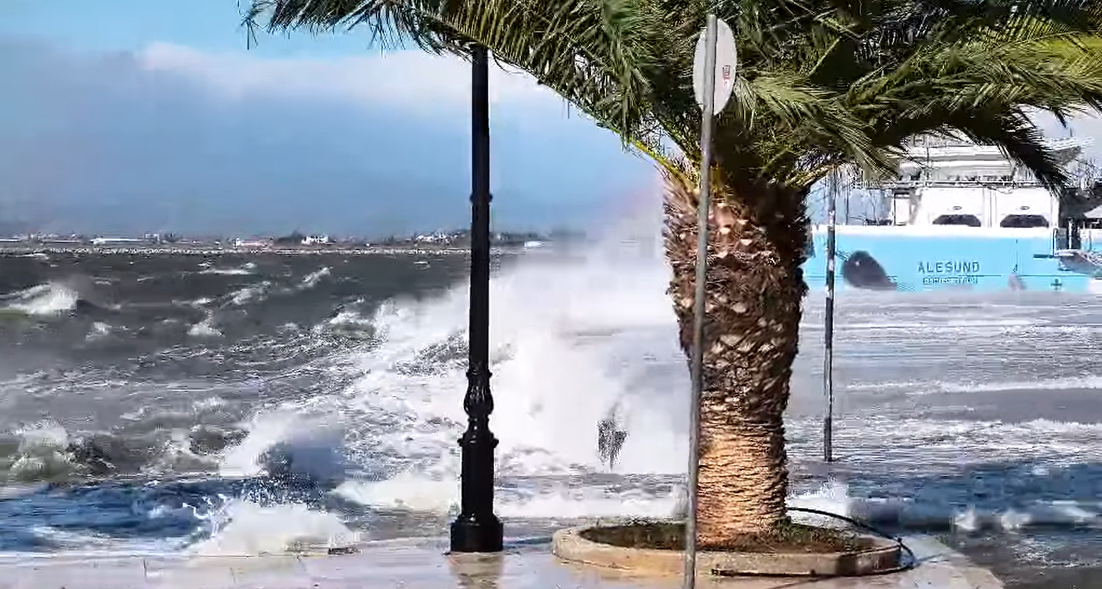 Λιμεναρχείο Ναυπλίου: Θυελλώδεις βοριάδες έως 8 Μποφόρ