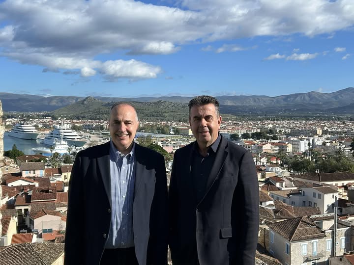 ΔΗΜΗΤΡΗΣ ΚΩΣΤΟΥΡΟΣ – Ξεκινάμε μαζί, Προχωράμε μπροστά