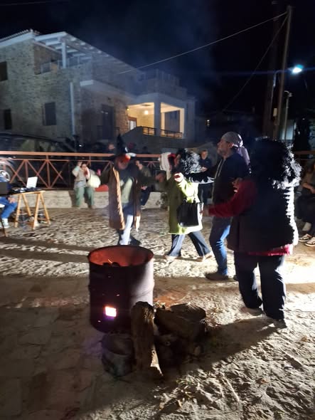 ΟΜΟΡΦΕΣ  ΕΚΔΗΛΩΣΕΙΣ  ΣΕ  ΟΛΕΣ  ΤΙΣ  ΓΩΝΙΕΣ  ΤΟΥ  ΔΗΜΟΥ  ΕΡΜΙΟΝΙΔΑΣ