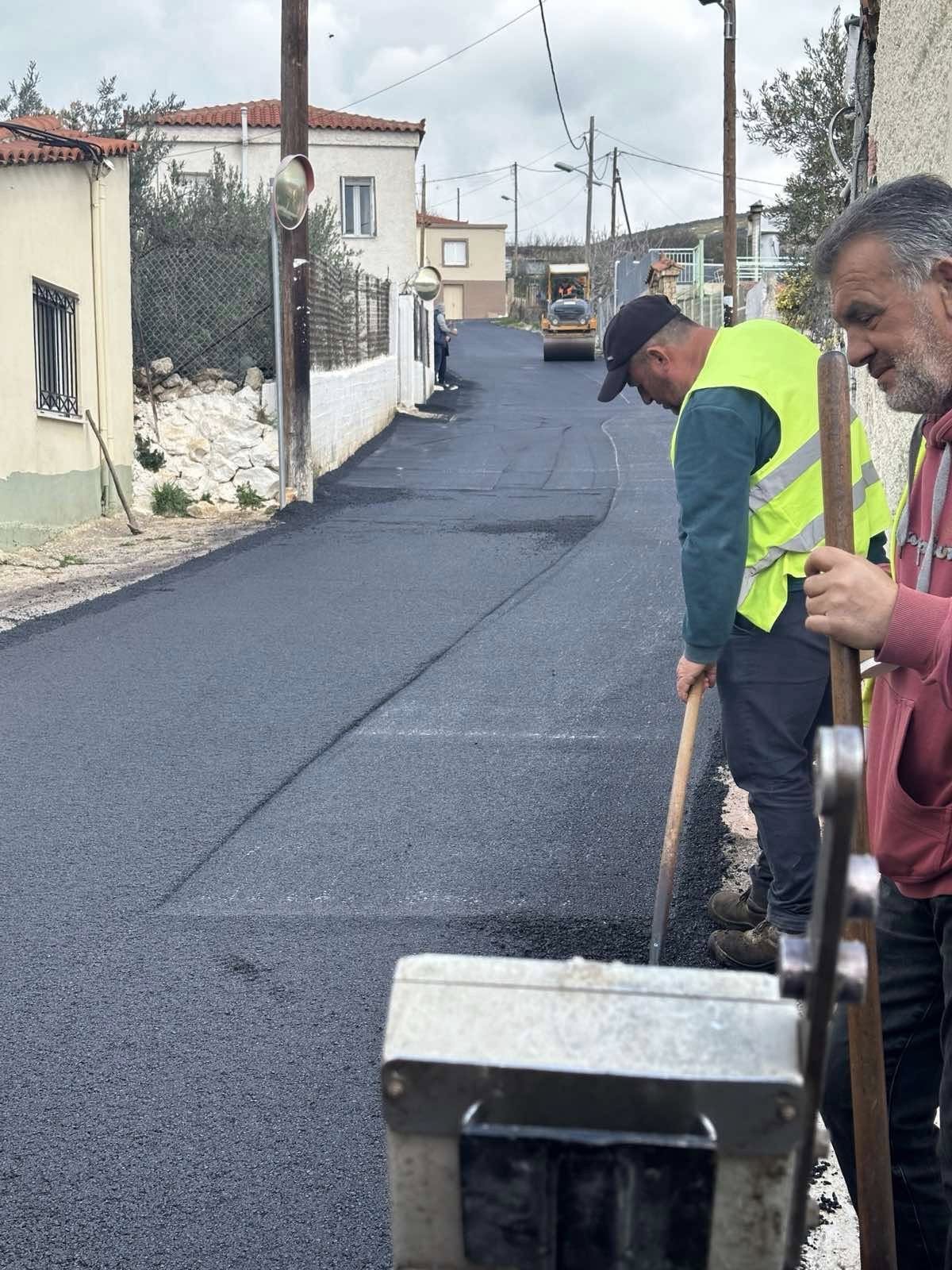 ΑΡΓΟΣ – ΦΤΙΑΧΝΕΙ  ΤΟΥΣ  ΔΡΟΜΟΥΣ  ΚΑΙ  ΣΤΑ  ΧΩΡΙΑ   Ο  ΜΑΛΤΕΖΟΣ