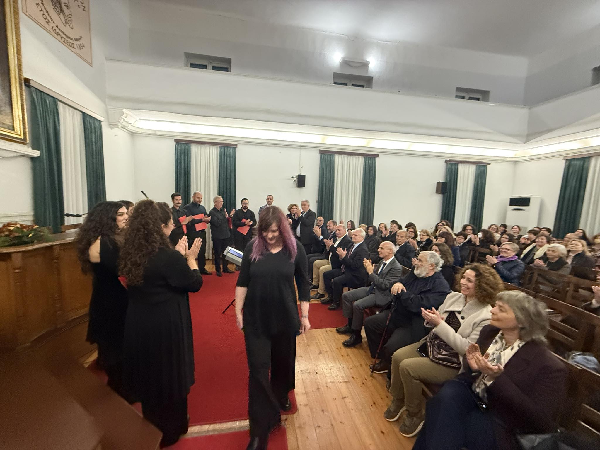 ΑΡΓΟΣ – ΤΙΜΗΣΑΝ  ΤΗΝ  ΓΥΝΑΙΚΑ