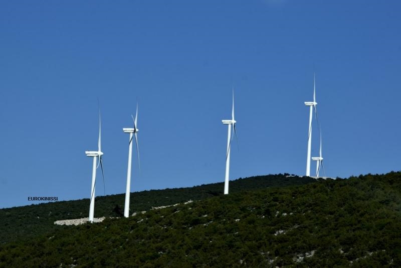 “Η “πράσινη” λαίλαπα βάζει χέρι και στις παραλίες μας.”