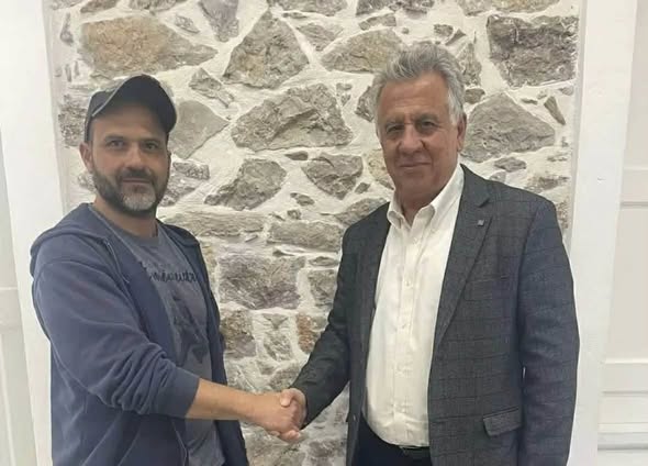 Υπάρχουν στιγμές που τα λόγια μοιάζουν πολύ μικρά μπροστά στην απώλεια.