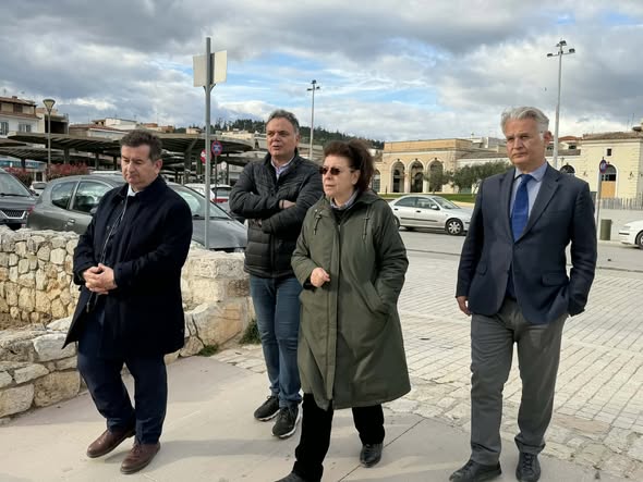 Η  ΥΠΟΥΡΓΟΣ  ΣΤΟ  ΑΡΓΟΣ – ΕΥΧΑΡΙΣΤΙΕΣ  ΔΗΜΑΡΧΟΥ