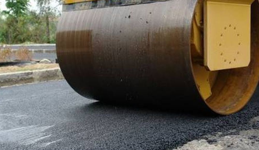 ΑΡΓΟΣ- ΣΥΝΕΧΙΖΟΝΤΑΙ  ΤΑ  ΕΡΓΑ  ΑΣΦΑΛΤΟΣΤΡΩΣΗΣ