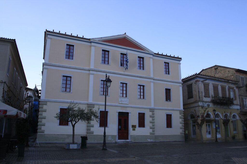 ΠΟΕ-ΟΤΑ κατά Δ.Ναυπλιέων: Σύμβουλος εκφοβίζει δ/ντη υπηρεσίας