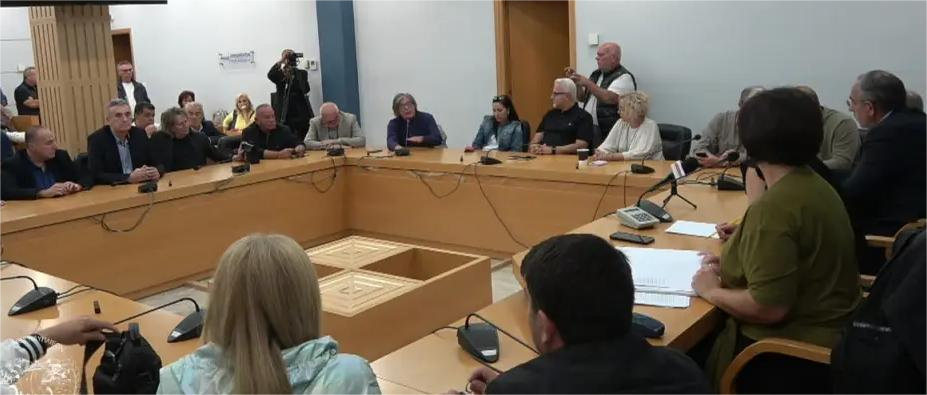 ΣΥΝΕΔΡΙΑΣΗ  ΓΙΑ  ΘΟΛΟ ΝΕΡΟ , ΛΥΜΑΤΑ  ΣΤΗ ΘΑΛΑΣΣΑ  ΚΑΙ  ΟΦΕΙΛΕΣ ΔΕΥΑΝ