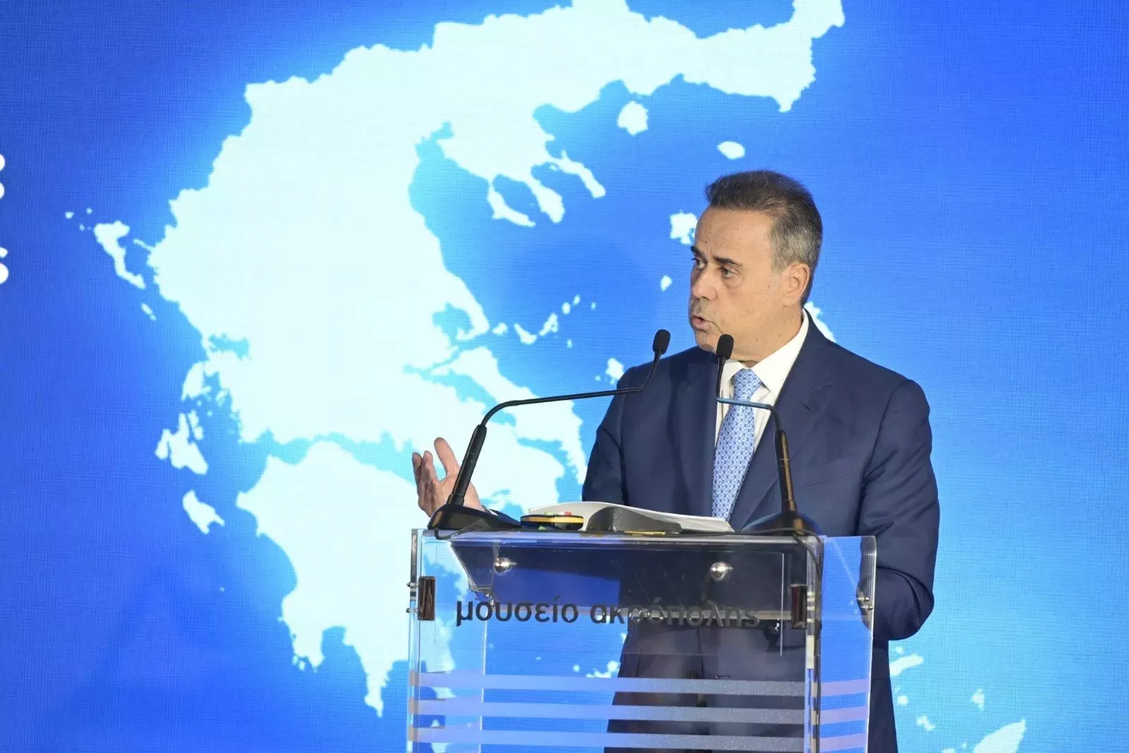 17 ερωταπαντήσεις του ΥΠΕΝ για τις ΑΠΕ: Τι περιλαμβάνει το νέο χωροταξικό πλαίσιο για φωτοβολταϊκά, αιολικά, δάση, Natura