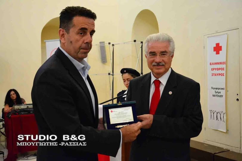 ΣΥΛΛΥΠΗΤΗΡΙΑ  Δ.ΚΩΣΤΟΥΡΟΥ  ΓΙΑ  ΤΗΝ  ΑΠΩΛΕΙΑ  ΤΟΥ  Ι. ΗΛΙΟΠΟΥΛΟΥ
