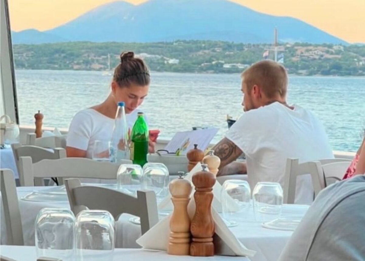 Τζάστιν και Χέιλι Μπίμπερ  στην  Αργολίδα