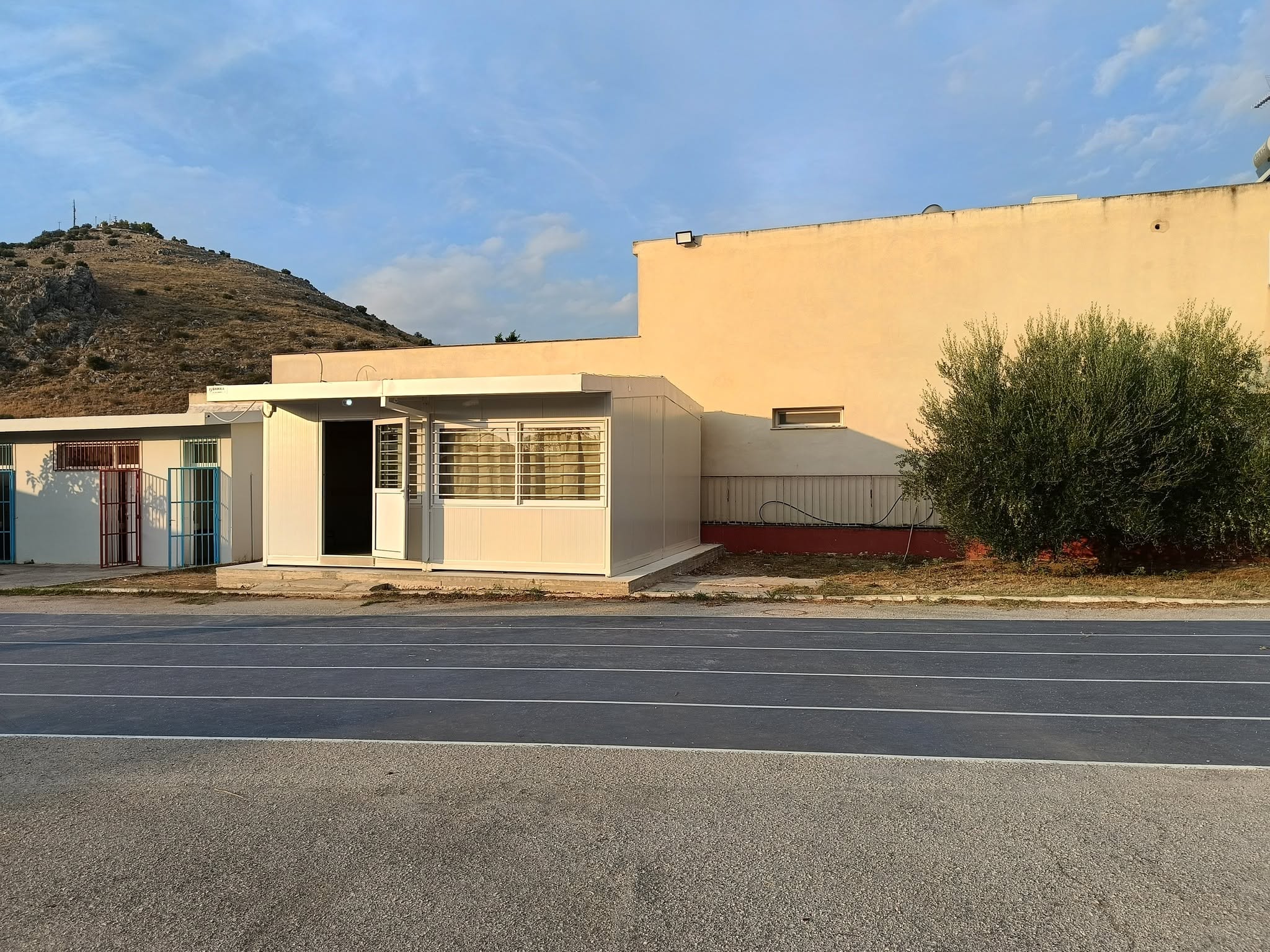 ΤΙΡΥΝΘΑ – Η  ΑΛΗΘΕΙΑ  ΓΙΑ     ΤΗΝ  ΑΙΘΟΥΣΑ
